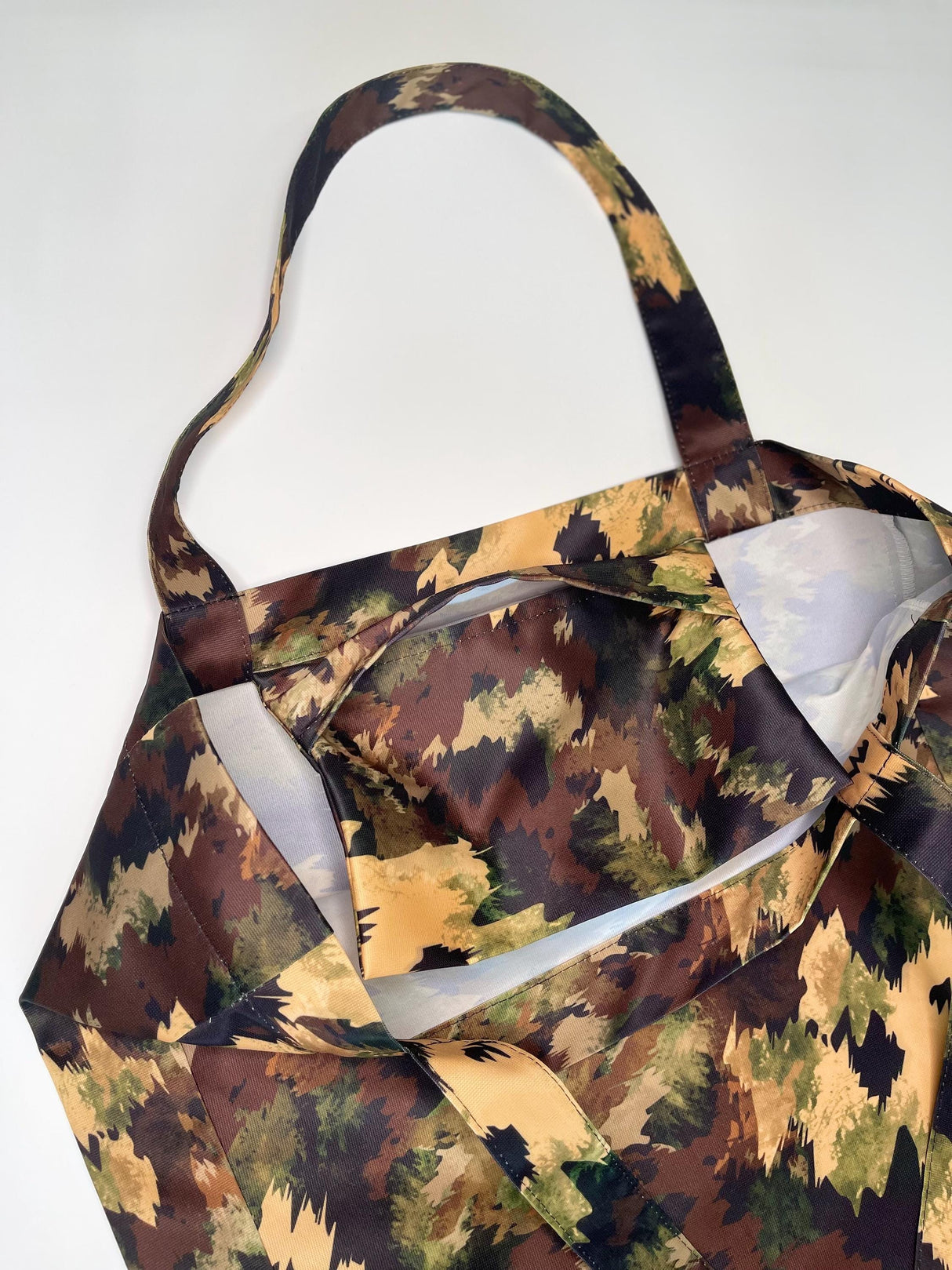 Women's Black Shopper Bag with Military Brown Patterns | Large Tote with Wallet | Stylish Durable Travel Bag | Versatile Beach and Gym Bag - Decords