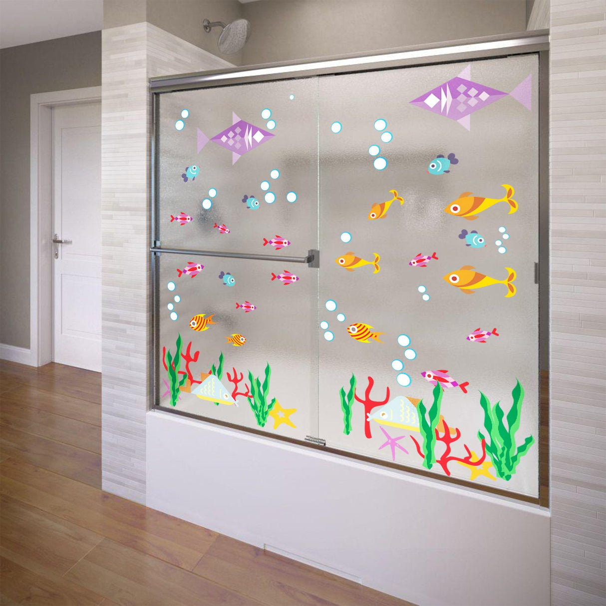 Vannitoa seinakleebis – ookeaniloomade kalade dekoratiivkleebis