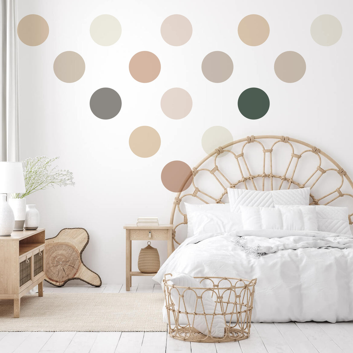 50x neutraalsed Boho Dots'i kleebised – lastetoa pastelsete ringikujuliste seinakleebiste sisekujundus