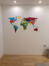Maailmakaardi seinakleebis kodukaunistuseks – suur realistlik reisiatlase kleebis